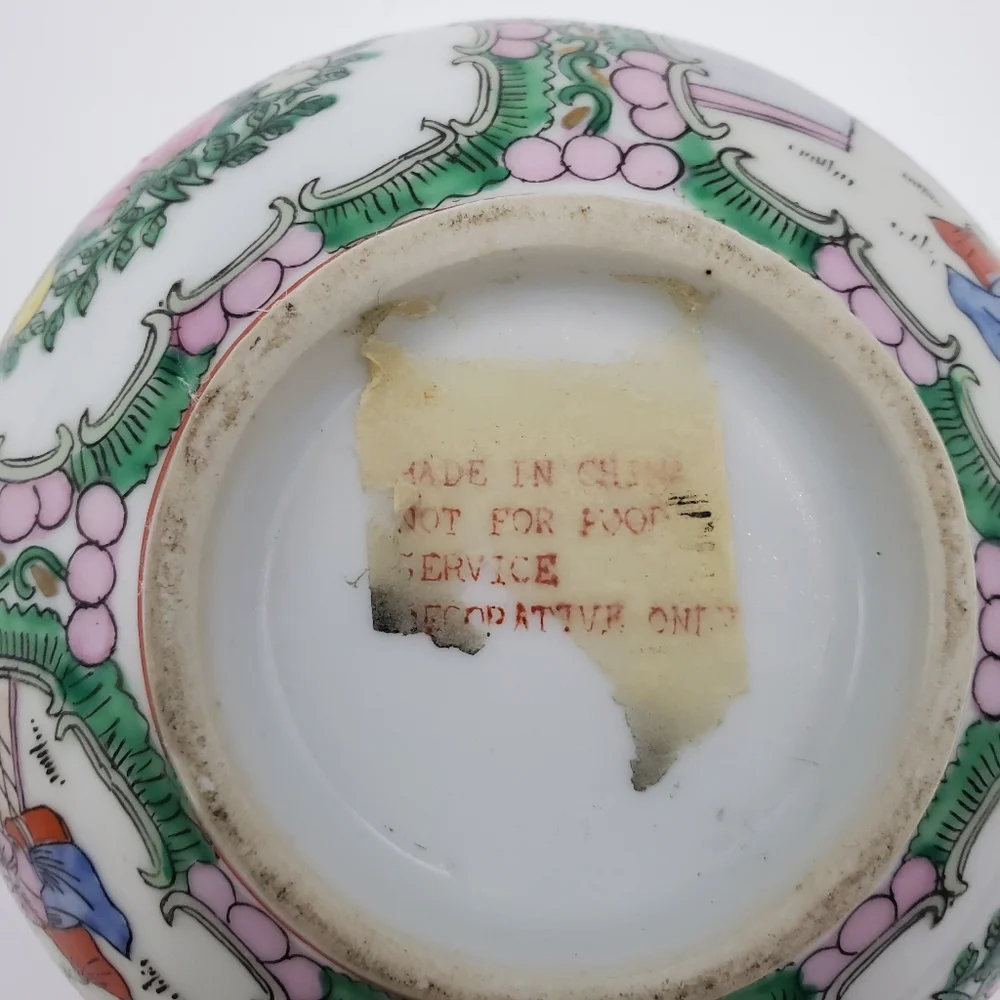 Vintage Asian Japanese Painted Porcelain Bowl Gold Trim Decor Display - Picture 5 of 5
